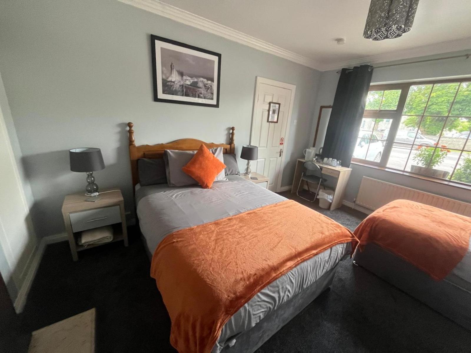 Bed & Breakfast Manorlodge 2*