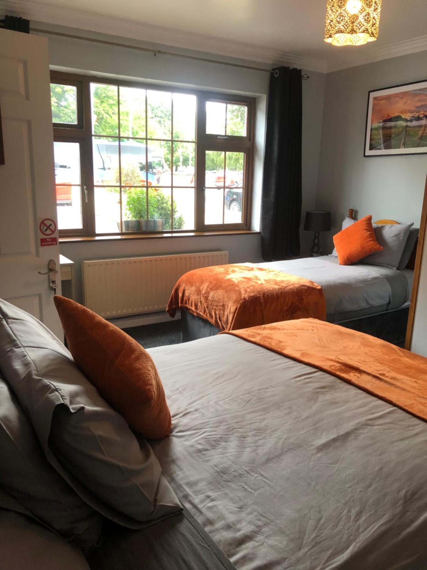 Manorlodge